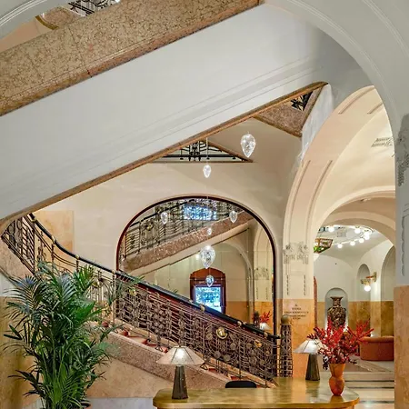 W 5* Prague
