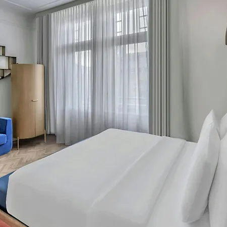 W 5* Prague