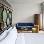 W 5* Praga