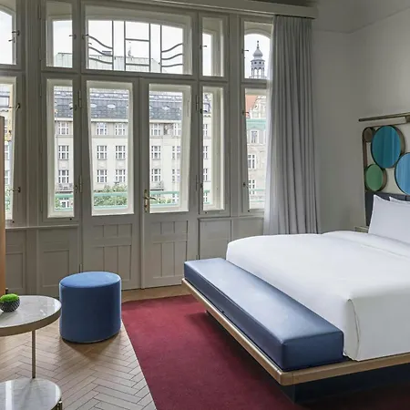 Hotell W