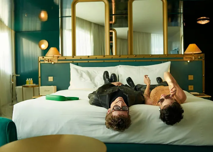 Hotel W 5*
