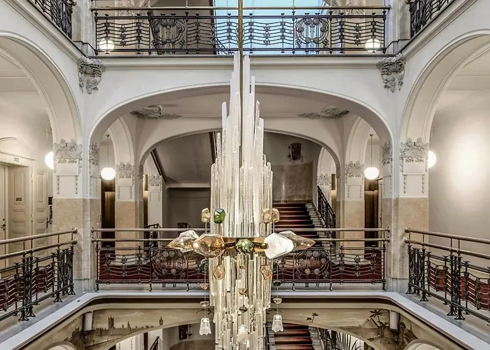 Hotel W 5*