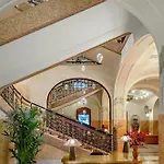 W 5* براغ